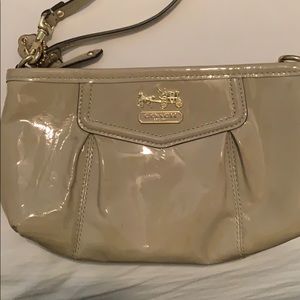 BRAND NEW! Coach wristlet